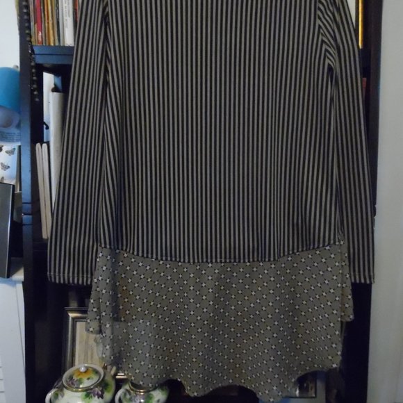 CAMILLE & COMPANY SZ MED. TOP - Picture 3 of 4